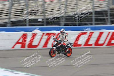 media/Oct-16-2022-Fastrack Riders (Sun) [[609ae93014]]/Level 2/Session 1 Start Finish/